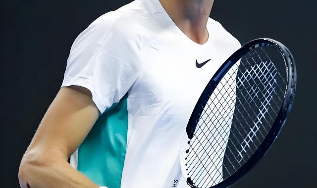 开云-从 2023 年到现在，短短四年辛纳已完成硬地大师赛全夺冠伟业